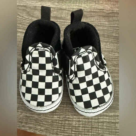 Infant Slip-On V Checkerboard Crib Shoe - Picture 1 of 4